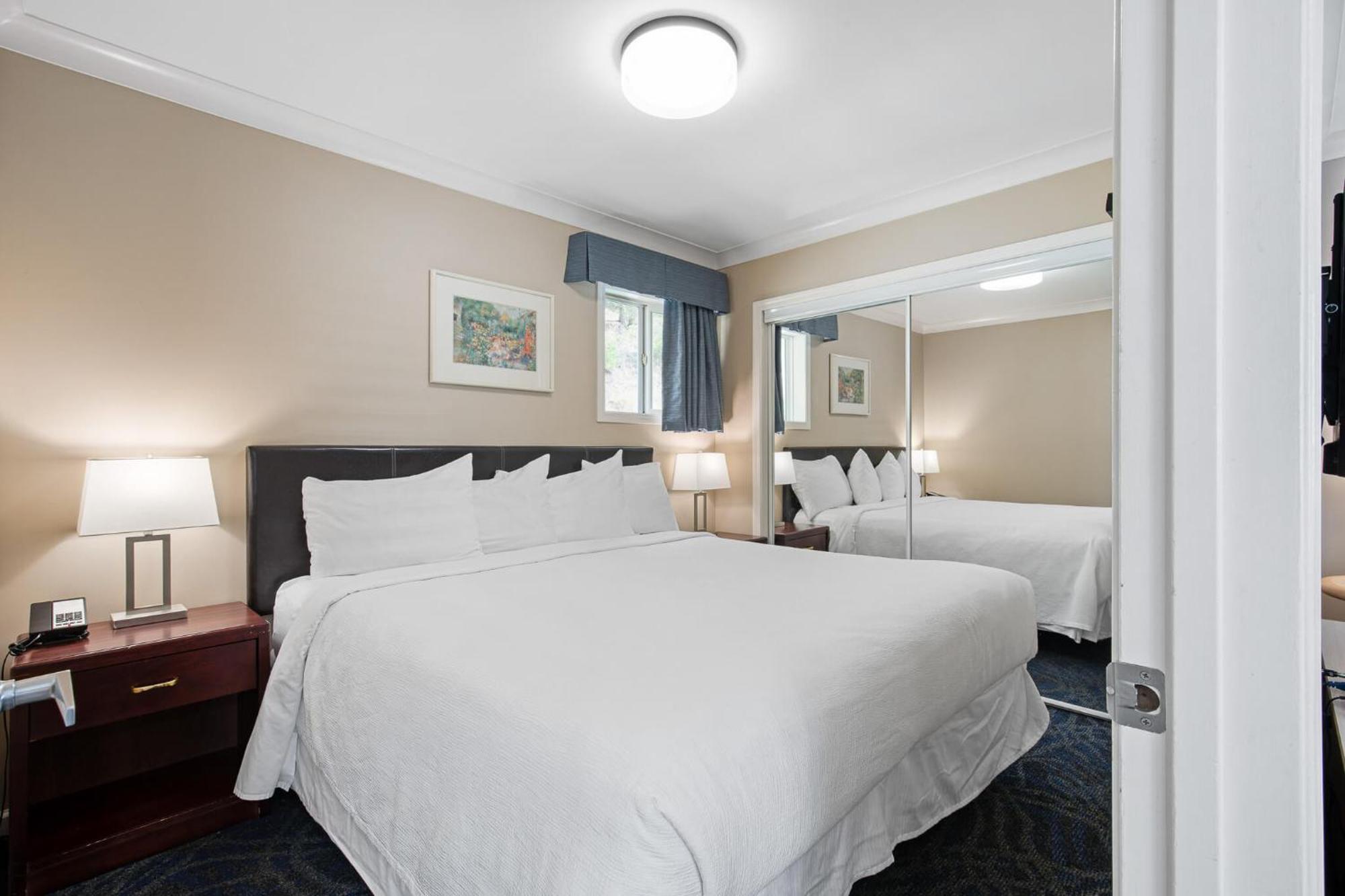 Glenwood Inn & Suites トレール エクステリア 写真