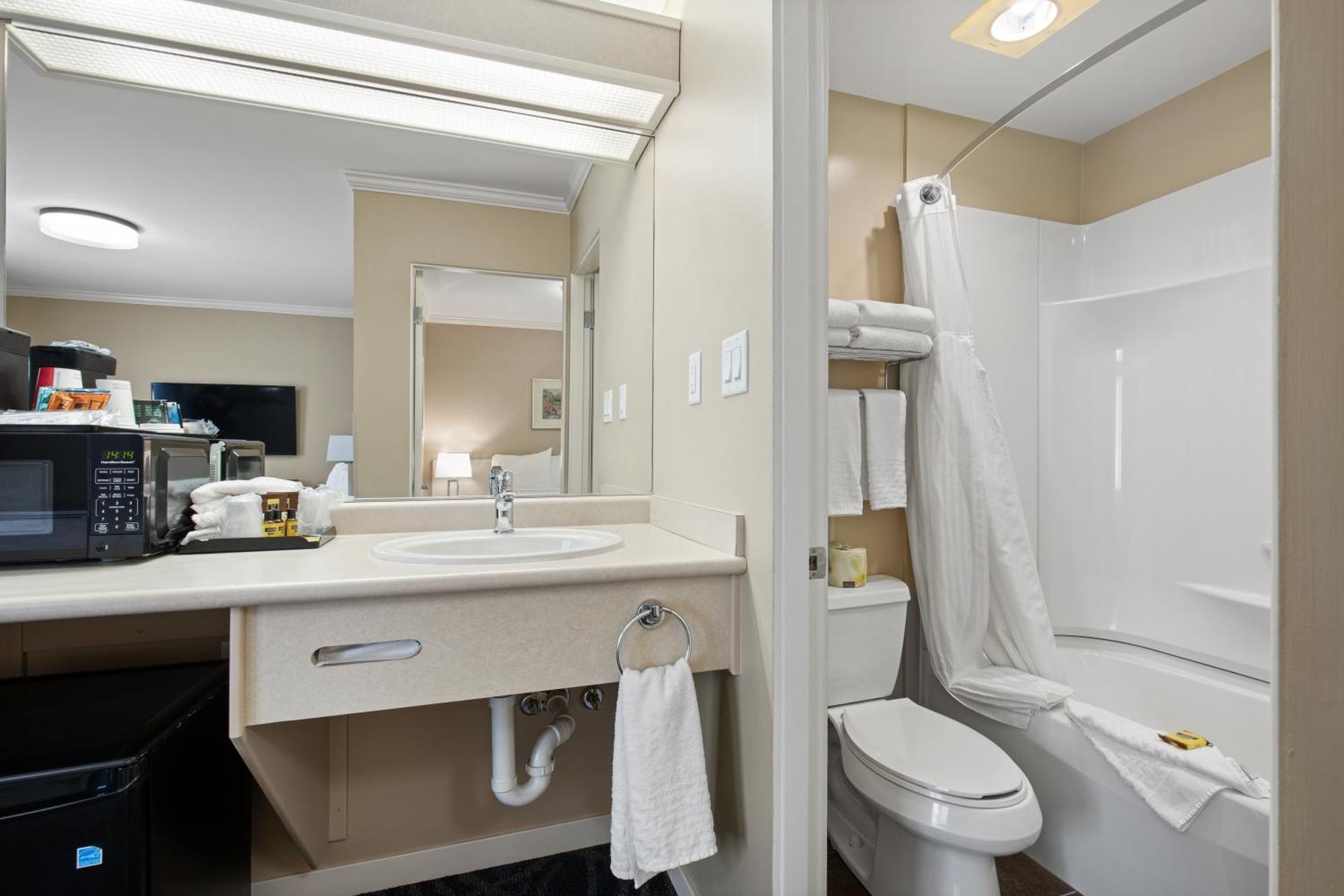 Glenwood Inn & Suites トレール エクステリア 写真