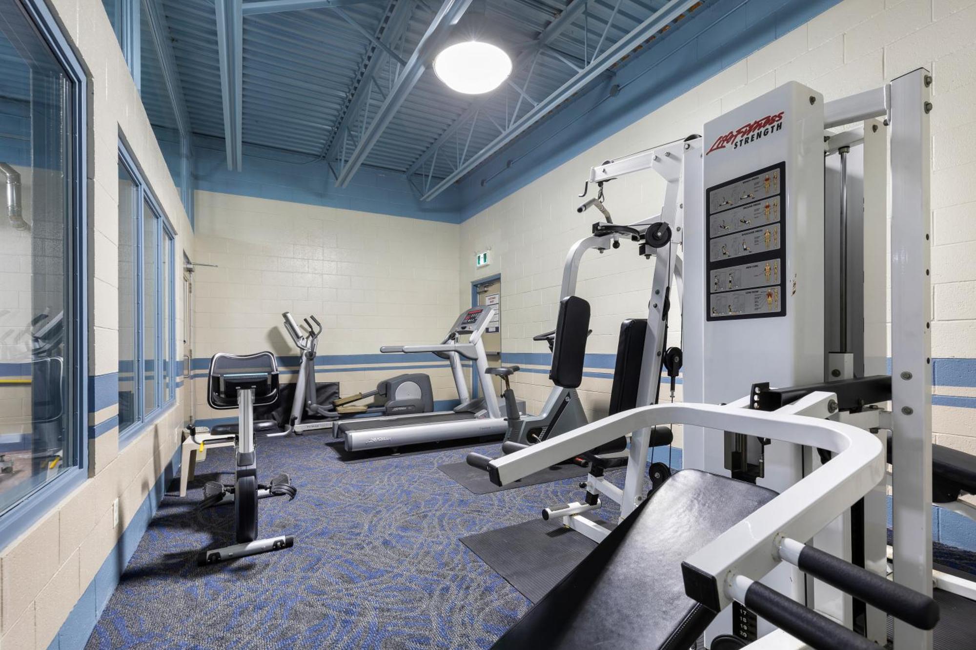 Glenwood Inn & Suites トレール エクステリア 写真