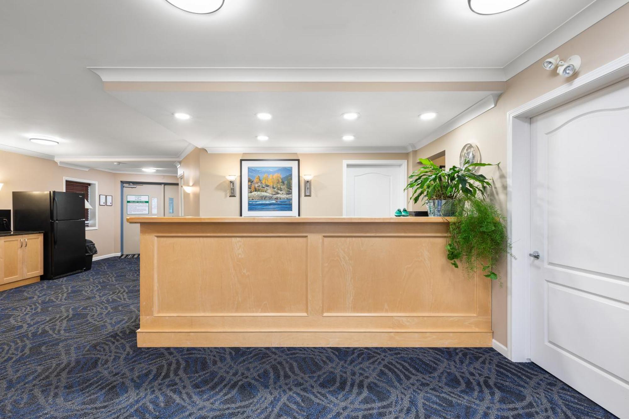 Glenwood Inn & Suites トレール エクステリア 写真