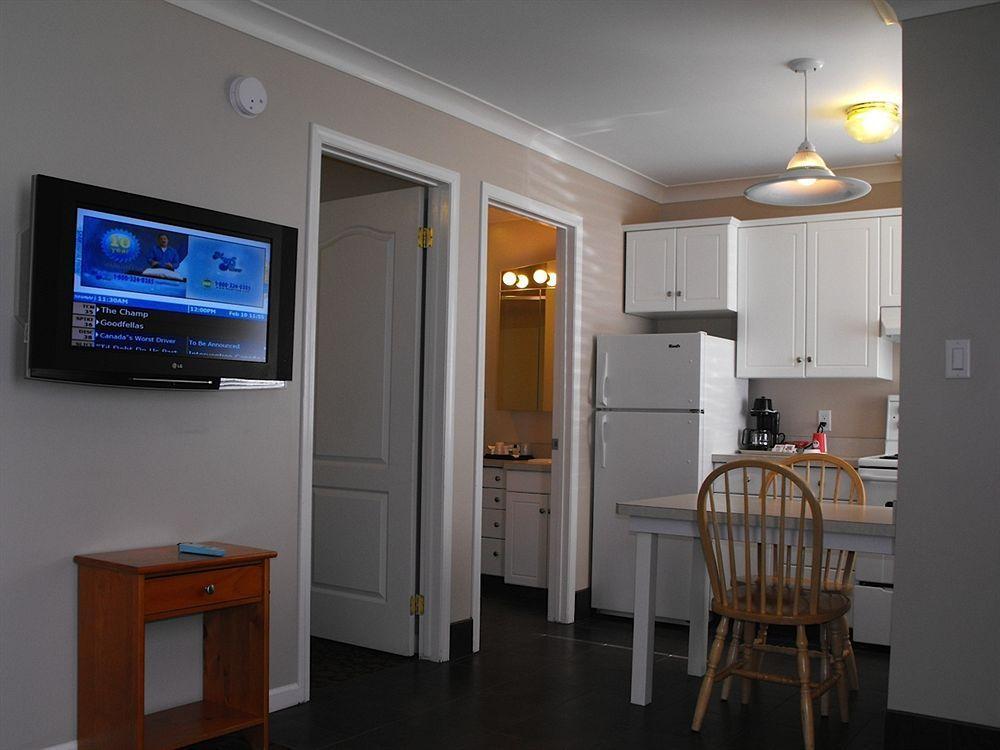 Glenwood Inn & Suites トレール エクステリア 写真
